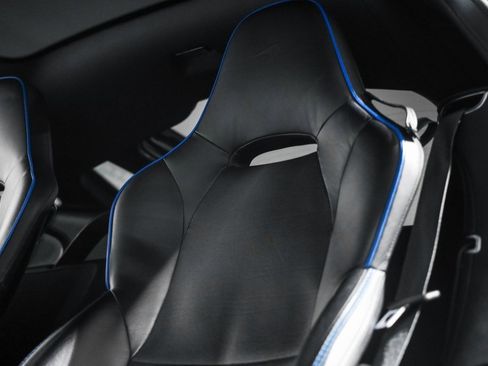 Used 2020 McLaren GT image 41