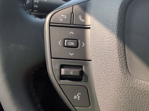 New 2026 Toyota Prius LE image 24