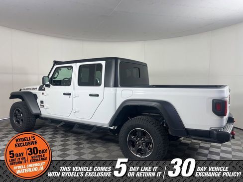 Used 2022 Jeep Gladiator Rubicon w/ Cold Weather Group image 9