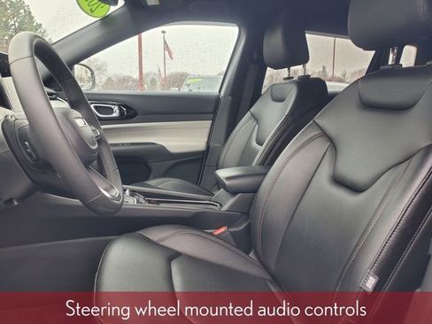 Used 2024 Jeep Compass Limited AWD/4WD image 14