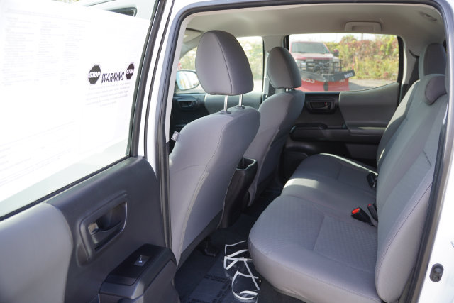 Used 2023 Toyota Tacoma SR AWD/4WD image 19