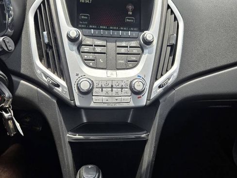 Used 2017 GMC Terrain SLE FWD image 40