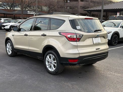 Used 2017 Ford Escape S image 6