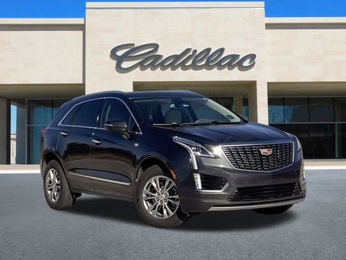 Used 2023 Cadillac XT5 Premium Luxury image 2