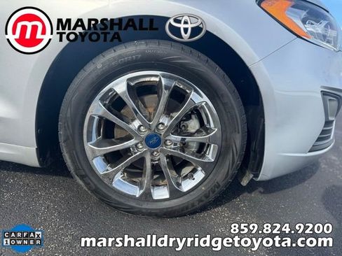 Used 2019 Ford Fusion SE image 9