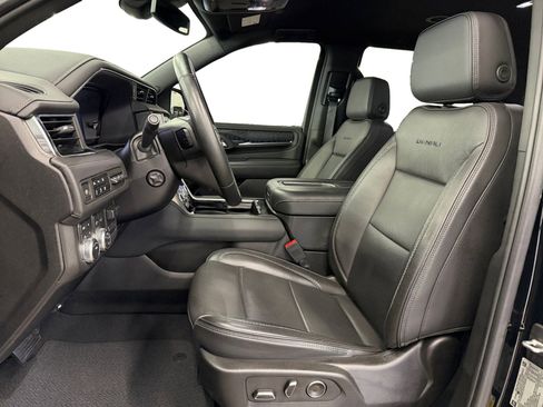 Used 2024 GMC Yukon Denali w/ Max Trailering Package image 9