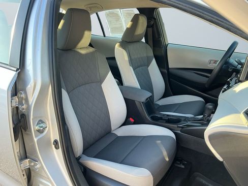 Used 2023 Toyota Corolla LE image 16