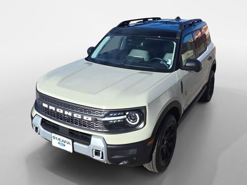 Used 2025 Ford Bronco Sport Badlands image 24