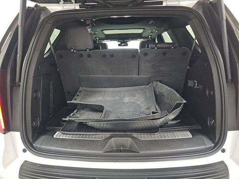 Used 2024 Chevrolet Tahoe Z71 w/ Luxury Package image 17