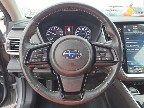 Used 2025 Subaru Outback Onyx Edition AWD/4WD image 9