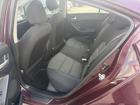 Used 2018 Kia Forte LX image 14