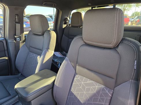 New 2026 Nissan Frontier SV w/ SV Convenience Package image 9