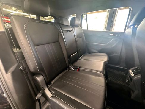 Used 2023 Volkswagen Tiguan SE FWD image 28
