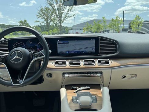 Used 2024 Mercedes-Benz GLE 350 4MATIC image 24