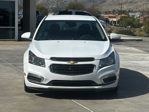 Used 2016 Chevrolet Cruze LT w/ Technology Package image 3