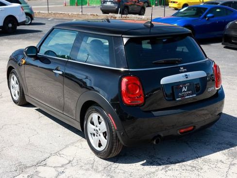 Used 2019 MINI Cooper 2-Door Hardtop image 8