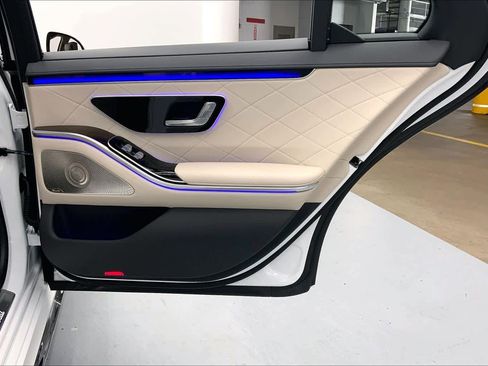 New 2026 Mercedes-Benz S 580 4MATIC Sedan image 12