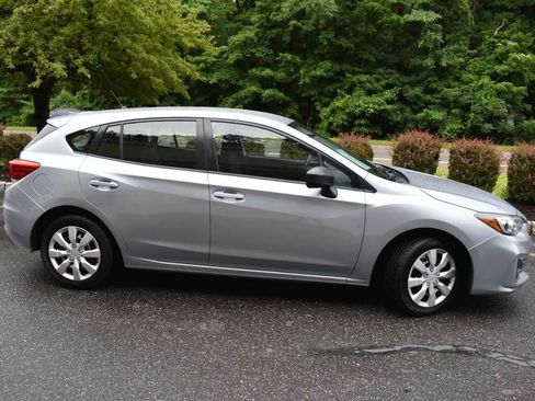 Used 2017 Subaru Impreza 2.0i AWD/4WD image 3