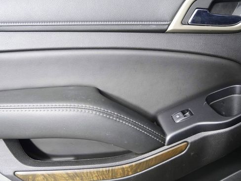 Used 2018 GMC Yukon Denali image 12