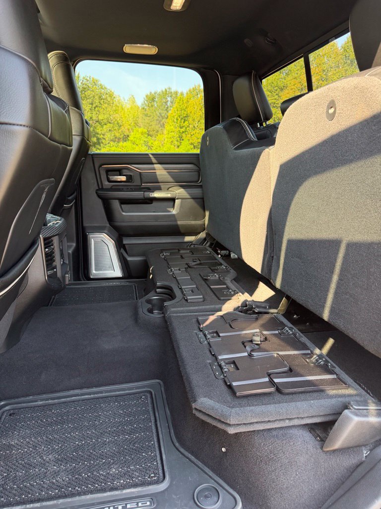 Used 2020 RAM 3500 Limited AWD/4WD image 42