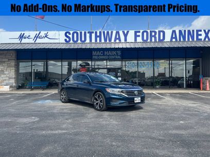 Used 2022 Volkswagen Passat 2.0T SE