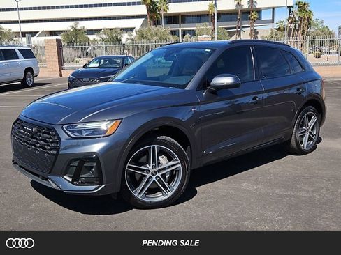 Used 2023 Audi Q5 e Premium Plus w/ Premium Plus Package image 1