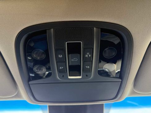 Used 2019 Kia Sorento EX image 33