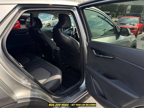 Used 2026 Kia Niro LX FWD image 28