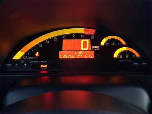 Used 2004 Honda S2000 image 22