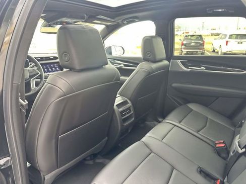 Certified 2024 Cadillac XT5 Premium Luxury w/ LPO, Floor Liner Package image 32