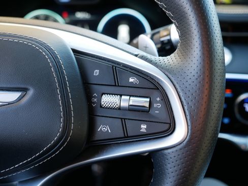 Used 2023 Genesis GV70 2.5T w/ Sport Prestige Package image 29