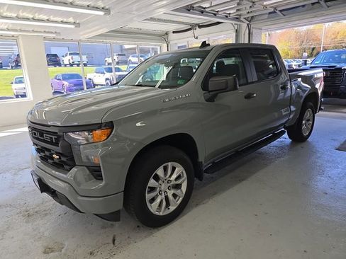 Certified 2024 Chevrolet Silverado 1500 Custom image 2