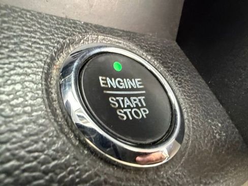 Used 2019 Ford F250 Lariat w/ Lariat Ultimate Package AWD/4WD image 22