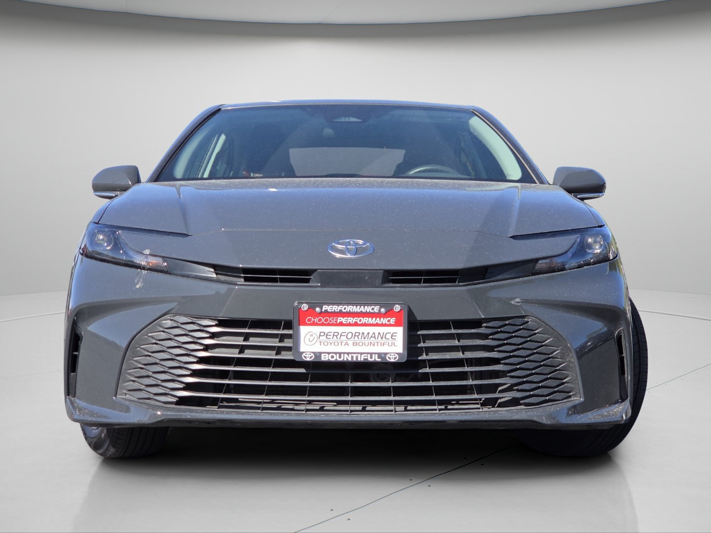 Used 2025 Toyota Camry LE FWD image 3