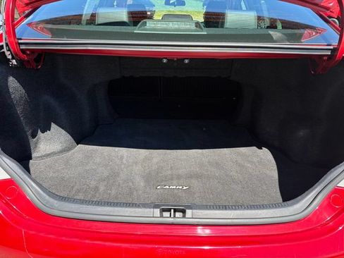 Used 2014 Toyota Camry SE FWD image 22