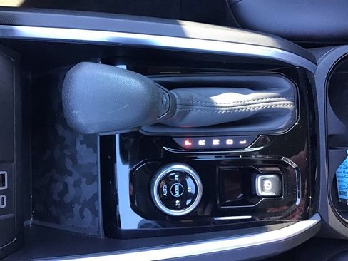 Used 2024 Chevrolet Colorado Trail Boss w/ Advanced Trailering Package image 36