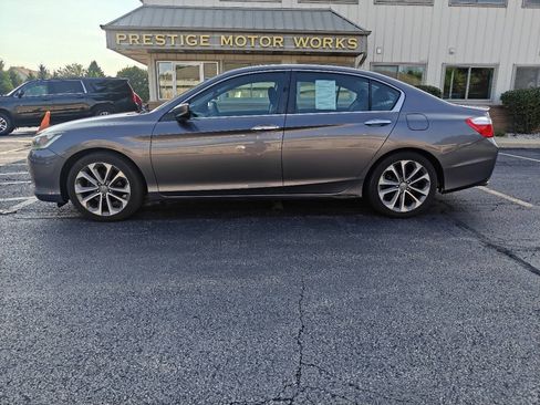Used 2015 Honda Accord Sport image 2
