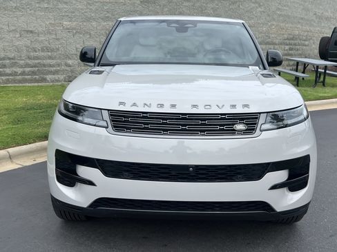 Used 2024 Land Rover Range Rover Sport SE AWD/4WD image 10