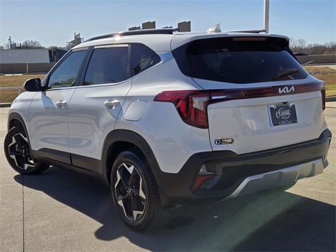 Certified 2024 Kia Seltos EX image 4