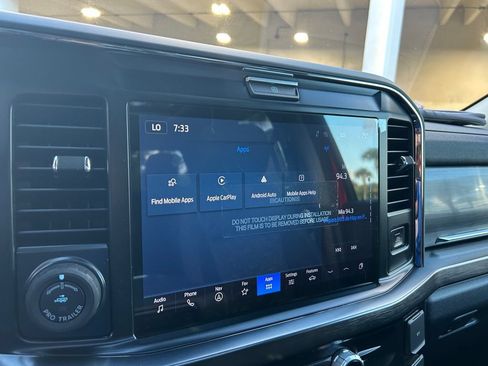 New 2026 Ford F250 Lariat w/ Black Appearance Package AWD/4WD image 13