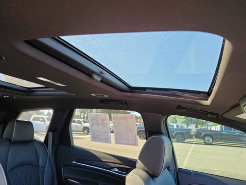 Certified 2024 Buick Enclave Avenir w/ Avenir Technology Package image 8