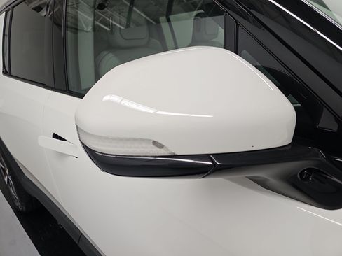 Used 2024 Rivian R1S Adventure AWD/4WD image 35