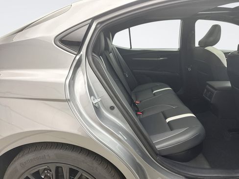 Used 2025 Toyota Camry SE w/ Convenience Package FWD image 19