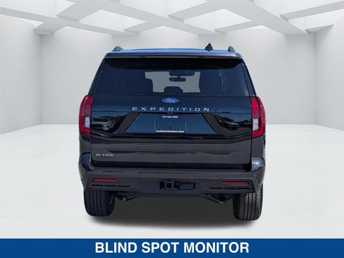 New 2026 Ford Expedition Active RWD image 7