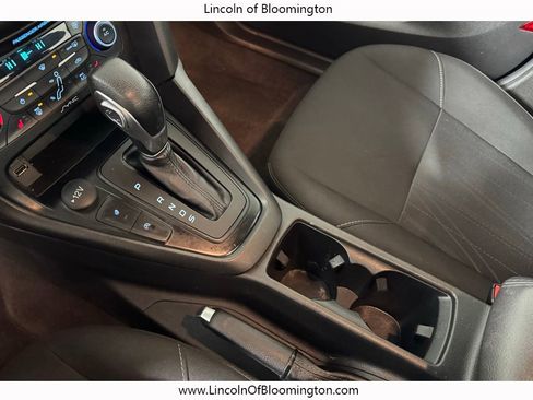 Used 2018 Ford Focus SE w/ Cold Weather Package image 30