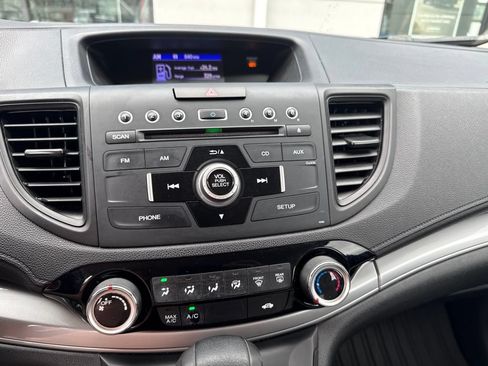 Used 2015 Honda CR-V LX image 9