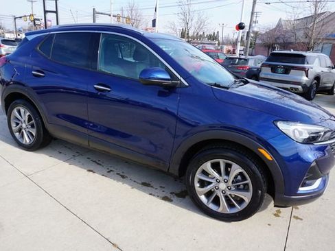 Used 2023 Buick Encore GX Essence w/ Experience Buick Package image 2