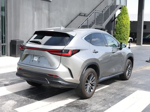 Used 2024 Lexus NX 250 FWD w/ Towing Package (2000 Lbs) image 4