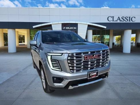 Used 2025 GMC Yukon Denali AWD/4WD image 2