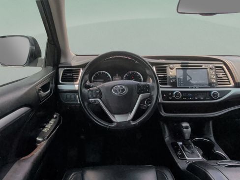 Used 2016 Toyota Highlander XLE AWD/4WD image 30